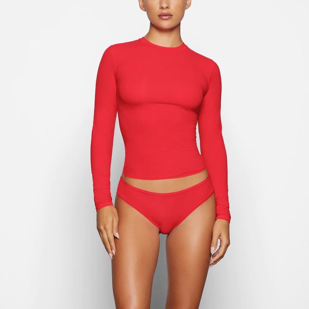 Ready 2 Ship Skims Ruby Fits Everybody Long Sleeve